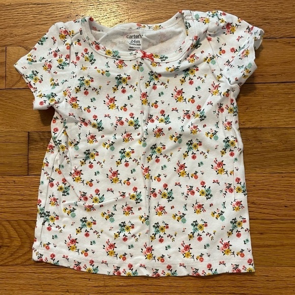 Carter's | Coral 2-Piece Floral Tee & Shortalls Set | 24 mo - Picture 2 of 8